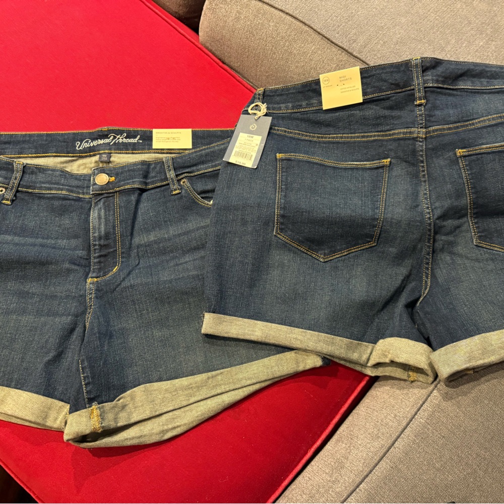 Universal Thread Women's Blue Jean Shorts